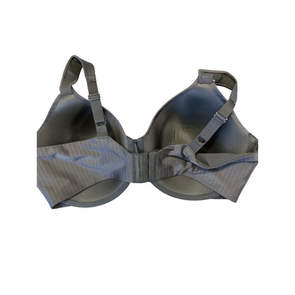 NWT Playtex Secrets Perfectly Smooth Underwire Bra Size 40DD - Picture 2 of 4